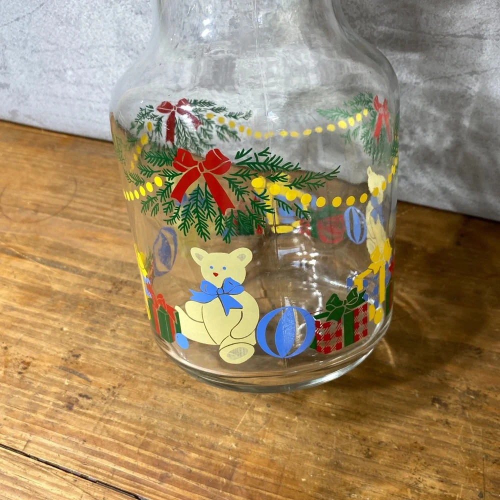 Corelle Coordinates Christmas Teddy Bear Glass Carafe Pitcher 1.7L 56oz Corning